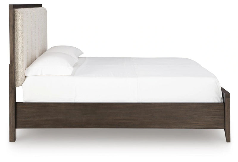 Westonfort Upholstered Panel Bed