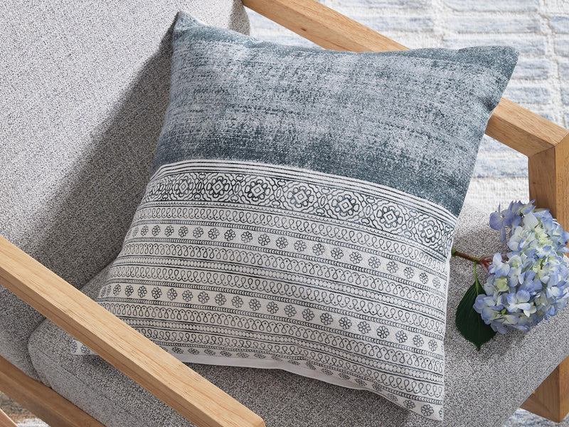 Harperville Pillow (Set of 4)