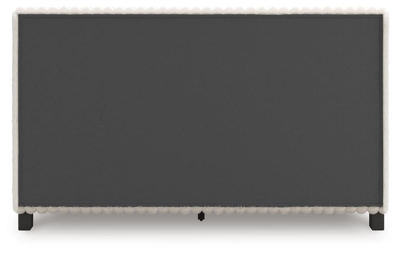 Zuraleus Bed