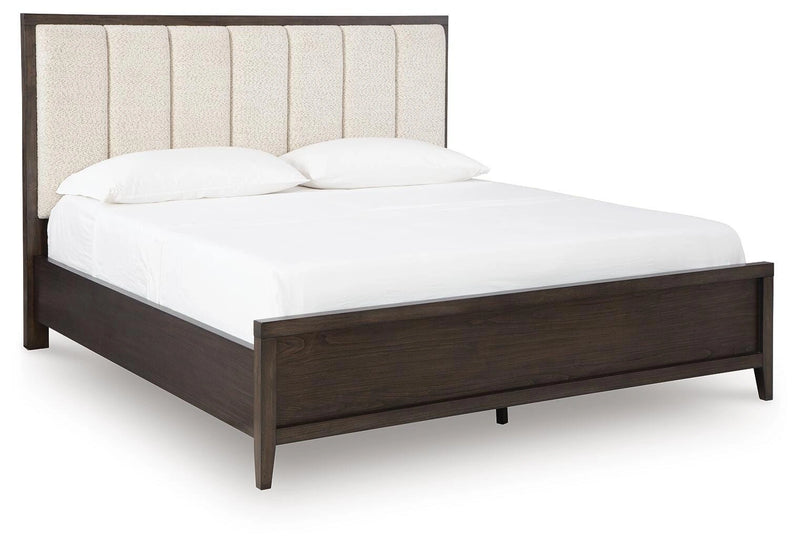 Westonfort Upholstered Panel Bed